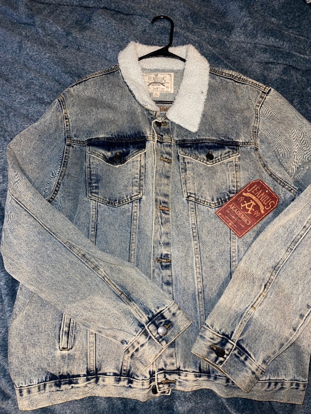 Jeanius Akademiks Denim Trucker Jacket